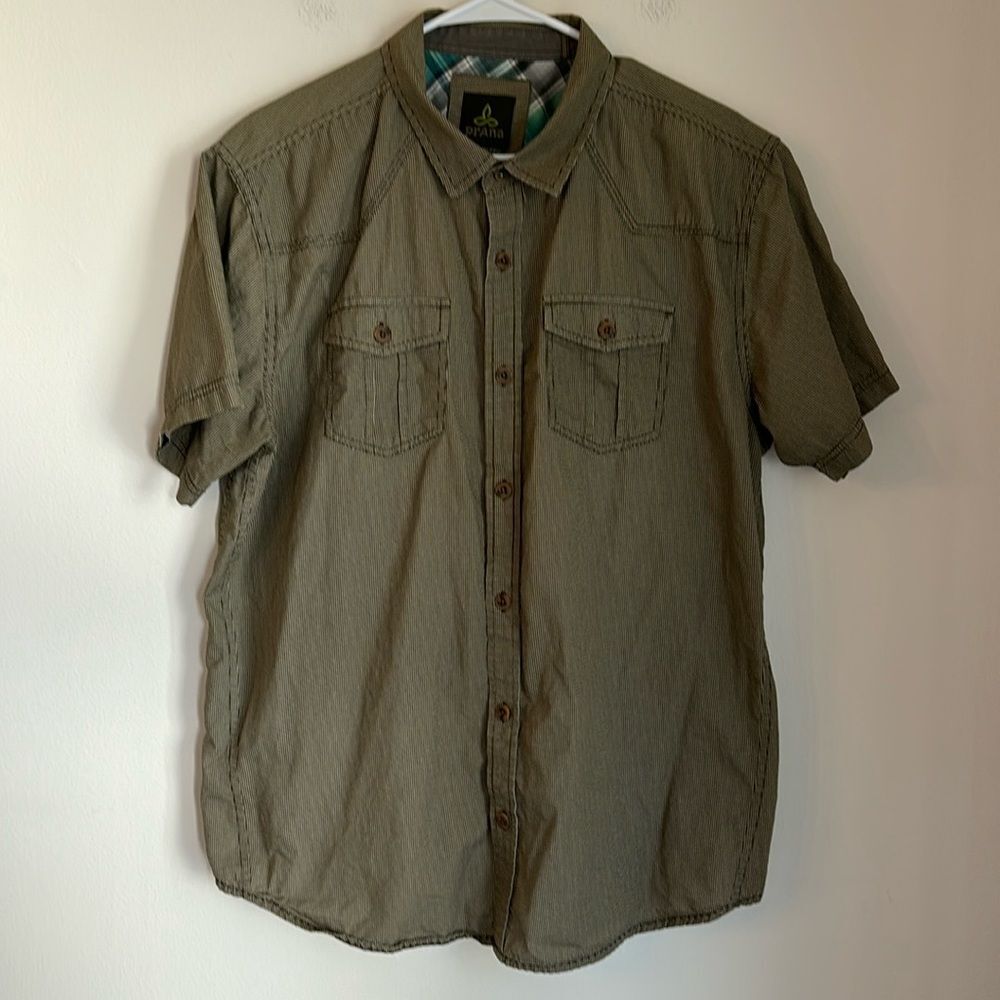 Prana Men’s outdoor hiking camping backpacking short sleeve button down XL EUC!